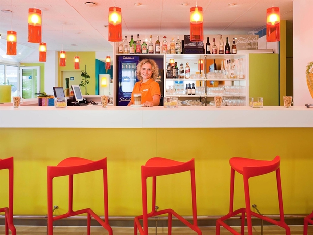 Imagen del bar/restaurante del Hotel Ibis Styles Düsseldorf - Neuss. Foto 9