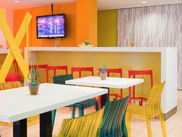 Imagen del bar/restaurante del Hotel Ibis Styles Düsseldorf - Neuss. Foto 10