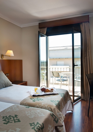 Imagen de la habitación del Hotel Ibis Styles Figueres Ronda. Foto 6