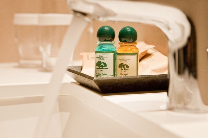 Imagen de la habitación del Hotel Ibis Styles Figueres Ronda. Foto 10