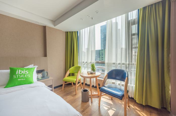 Imagen de los interiores del Hotel Ibis Styles Fuzhou Wuyi Square. Foto 19