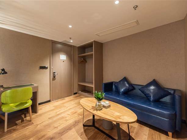 Imagen general del Hotel Ibis Styles Fuzhou Wuyi Square. Foto 2