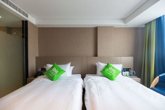 Imagen de la habitación del Hotel Ibis Styles Fuzhou Wuyi Square. Foto 18