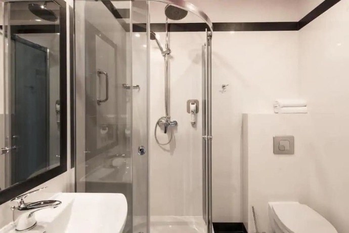 Imagen de la habitación del Hotel Ibis Styles Gniezno Stare Miasto. Foto 8