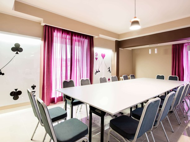 Imagen del bar/restaurante del Hotel Ibis Styles Gniezno Stare Miasto. Foto 4