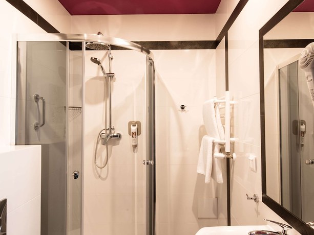 Imagen de la habitación del Hotel Ibis Styles Gniezno Stare Miasto. Foto 17