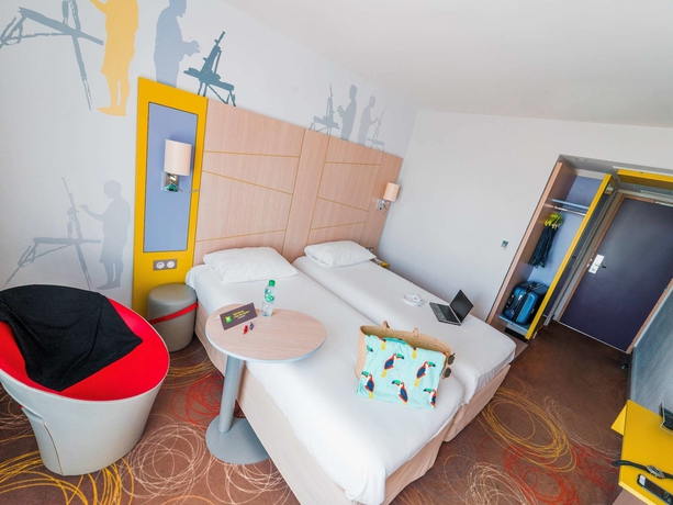 Imagen de la habitación del Hotel Ibis Styles Honfleur Centre Historique. Foto 9