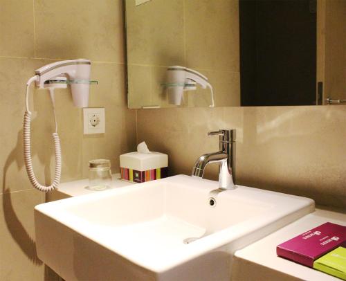 Imagen de la habitación del Hotel Ibis Styles Jakarta Gajah Mada. Foto 7