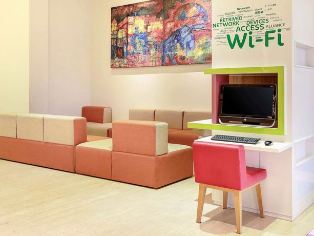 Imagen de los interiores del Hotel Ibis Styles Jakarta Gajah Mada. Foto 11