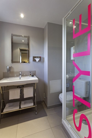 Imagen de la habitación del Hotel Ibis Styles Juan Les Pins. Foto 12