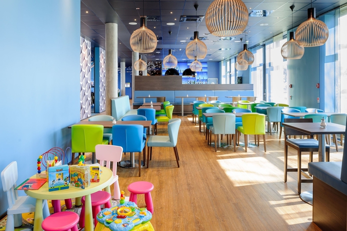 Imagen del bar/restaurante del Hotel Ibis Styles Konstanz. Foto 3