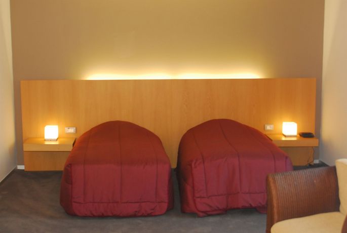 Imagen del bar/restaurante del Hotel Ibis Styles Kortrijk Expo. Foto 2