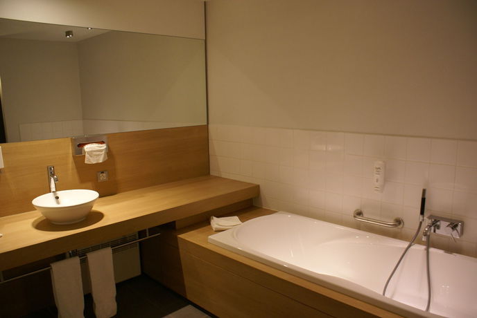 Imagen de los interiores del Hotel Ibis Styles Kortrijk Expo. Foto 12