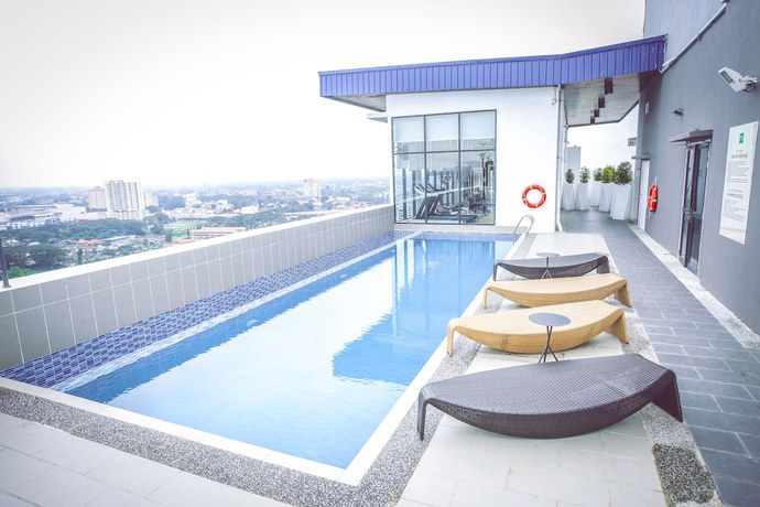 Imagen de la piscina del Hotel Ibis Styles Kota Bharu. Foto 19