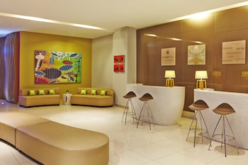 Imagen de los interiores del Hotel Ibis Styles Kuala Lumpur Fraser Business Park. Foto 6