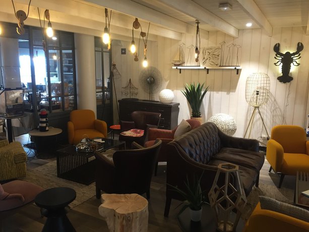 Imagen de los interiores del Hotel Ibis Styles La Rochelle Thalasso Ch&acirc;telaillon. Foto 18