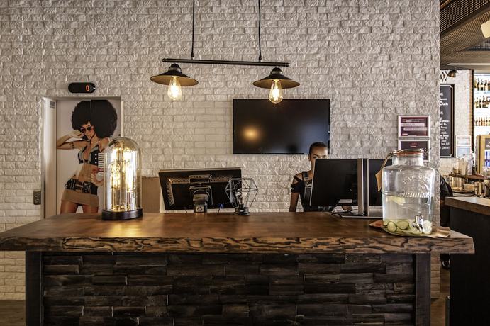 Imagen de los interiores del Hotel Ibis Styles Lausanne Center Mad House. Foto 20