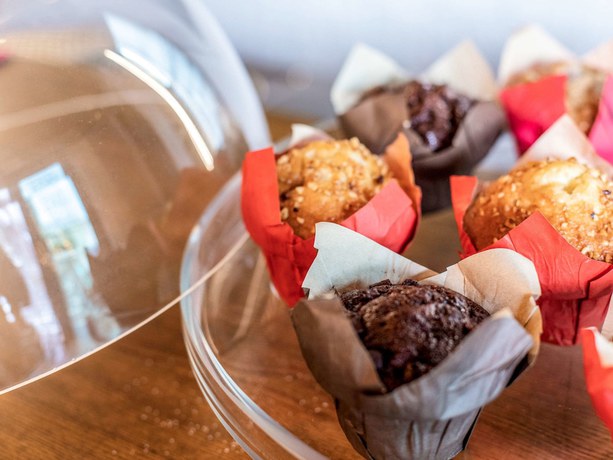 Imagen del bar/restaurante del Hotel Ibis Styles Lausanne Center Mad House. Foto 3