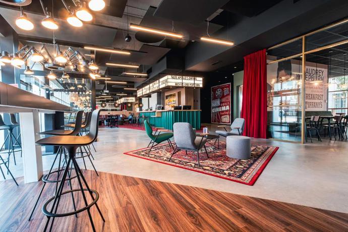 Imagen de los interiores del Hotel Ibis Styles Lens Centre Gare. Foto 6