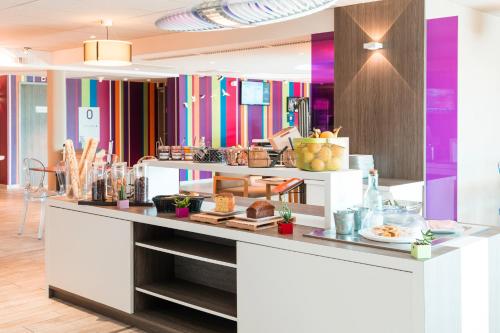 Imagen del bar/restaurante del Hotel Ibis Styles Les Sables - Olonne Sur Mer. Foto 2