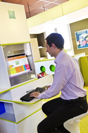 Imagen de los interiores del Hotel Ibis Styles Lille Centre Gare Beffroi. Foto 14