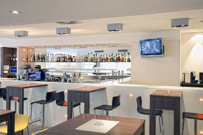 Imagen del bar/restaurante del Hotel Ibis Styles Linz. Foto 9