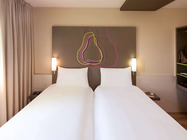 Imagen de la habitación del Hotel Ibis Styles Lleida Torrefarrera. Foto 7