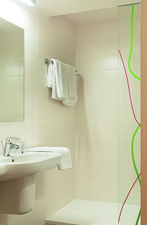Imagen de la habitación del Hotel Ibis Styles Lleida Torrefarrera. Foto 18