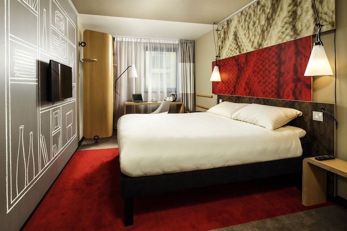 Imagen de la habitación del Hotel Ibis Styles London Gatwick Airport. Foto 13