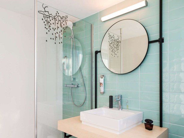 Imagen de la habitación del Hotel Ibis Styles Louvain La Neuve. Foto 15