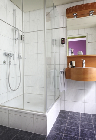 Imagen de la habitación del Hotel Ibis Styles Luzern. Foto 10