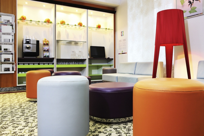Imagen de los interiores del Hotel Ibis Styles Luzern. Foto 15