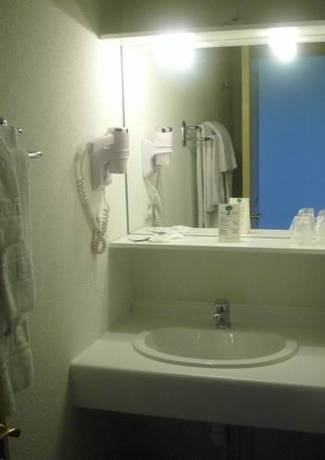 Imagen de la habitación del Hotel Ibis Styles Marennes D'ol&eacute;ron. Foto 11