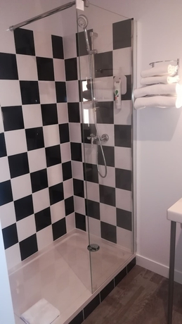 Imagen de la habitación del Hotel Ibis Styles Marseille Vieux Port. Foto 18