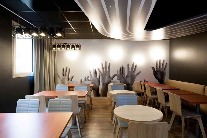 Imagen del bar/restaurante del Hotel Ibis Styles Massena Olympiades. Foto 9