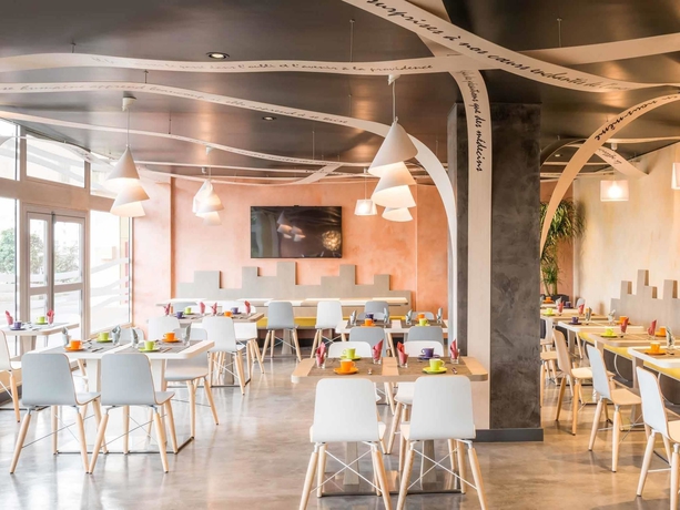 Imagen del bar/restaurante del Hotel Ibis Styles Meaux Centre. Foto 10