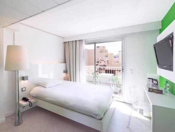 Imagen de los exteriores del Hotel Ibis Styles Menton Centre. Foto 12