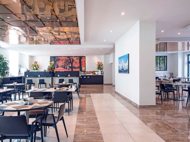 Imagen del bar/restaurante del Hotel Ibis Styles Milano Est Settala. Foto 3