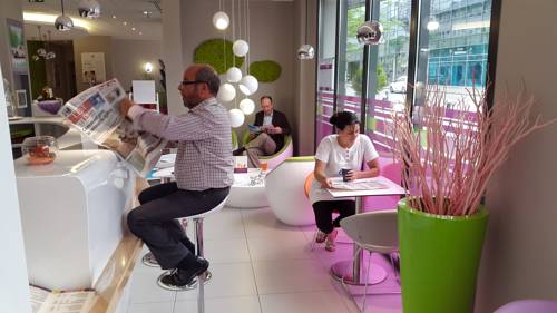 Imagen de la habitación del Hotel Ibis Styles Montbeliard Centre Velotte. Foto 2