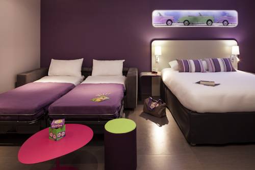 Imagen de la habitación del Hotel Ibis Styles Montbeliard Centre Velotte. Foto 5