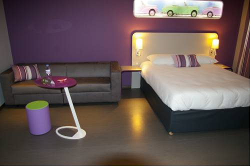 Imagen de la habitación del Hotel Ibis Styles Montbeliard Centre Velotte. Foto 11