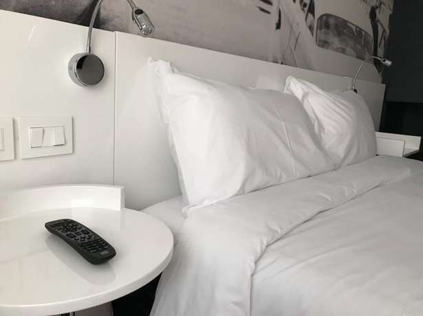 Imagen de la habitación del Hotel Ibis Styles Montevideo Biarritz. Foto 13