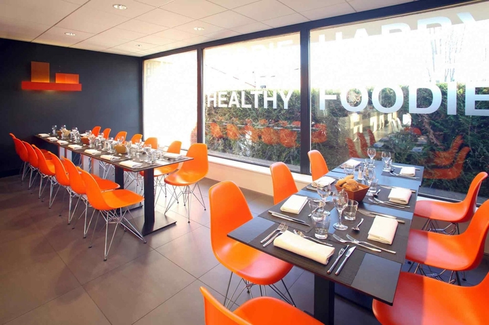 Imagen del bar/restaurante del Hotel Ibis Styles Nancy Sud. Foto 10