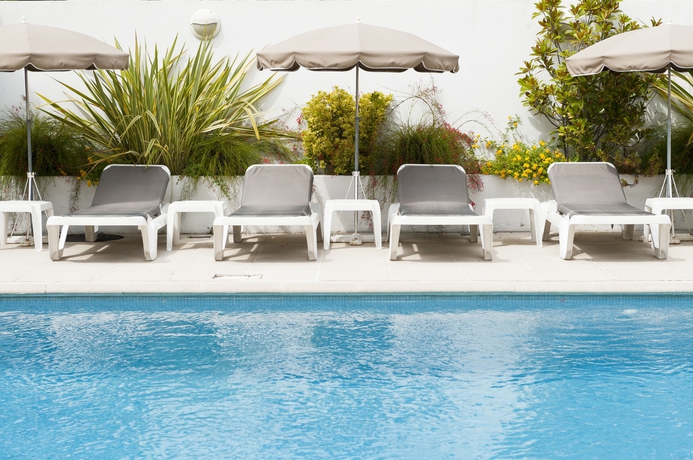 Imagen de la piscina del Hotel Ibis Styles Nice Cap 3000 Aeroport. Foto 15