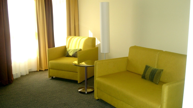 Imagen de los interiores del Hotel Ibis Styles Nice Centre Port. Foto 14