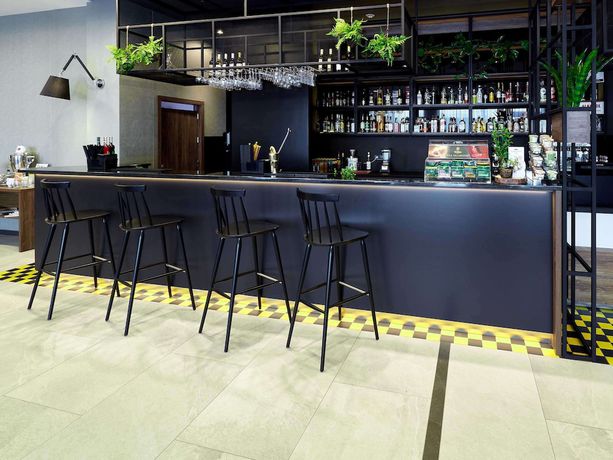 Imagen del bar/restaurante del Hotel Ibis Styles Nowy Targ. Foto 4