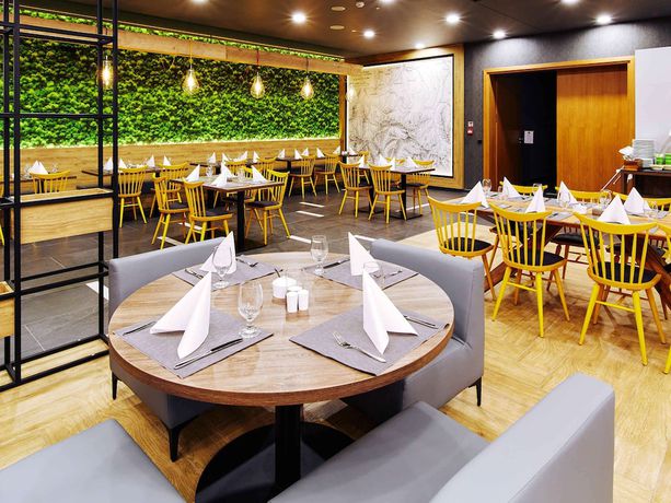Imagen del bar/restaurante del Hotel Ibis Styles Nowy Targ. Foto 7