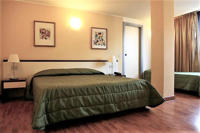 Imagen general del Hotel Ibis Styles Palermo Cristal. Foto 10