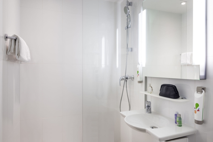 Imagen de la habitación del Hotel Ibis Styles Paris Alésia Montparnasse. Foto 11