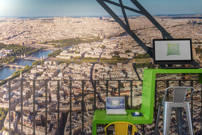 Imagen de los interiores del Hotel Ibis Styles Paris Eiffel Cambronne. Foto 16